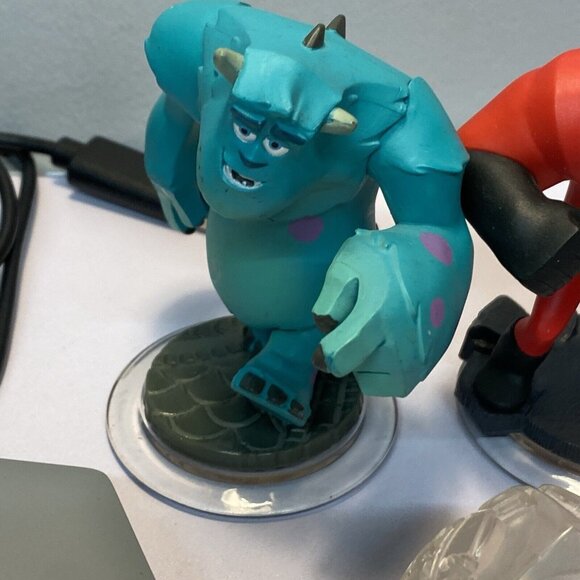 Disney Infinity Incredibles Sully Jack Sparrow Nintendo Wii U Bolt Donald Duck - Picture 7 of 13